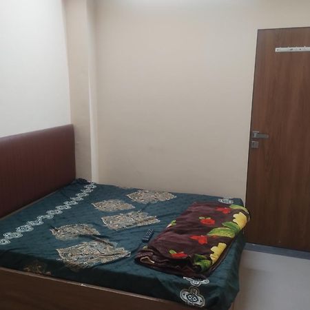 Hotel Metro Althan سورات المظهر الخارجي الصورة