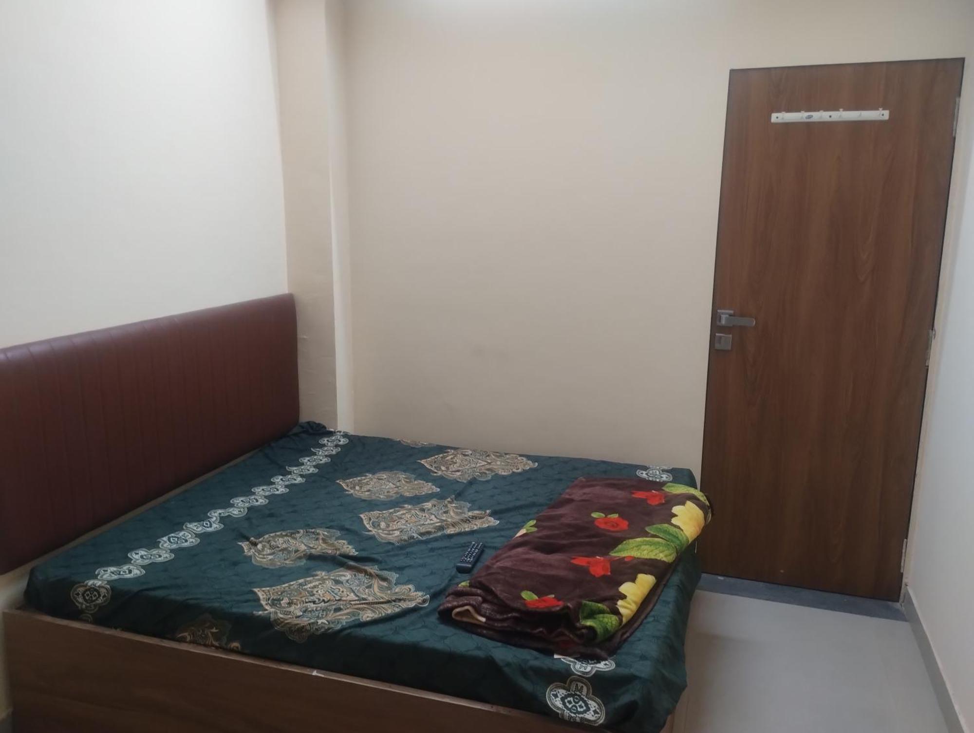 Hotel Metro Althan سورات المظهر الخارجي الصورة
