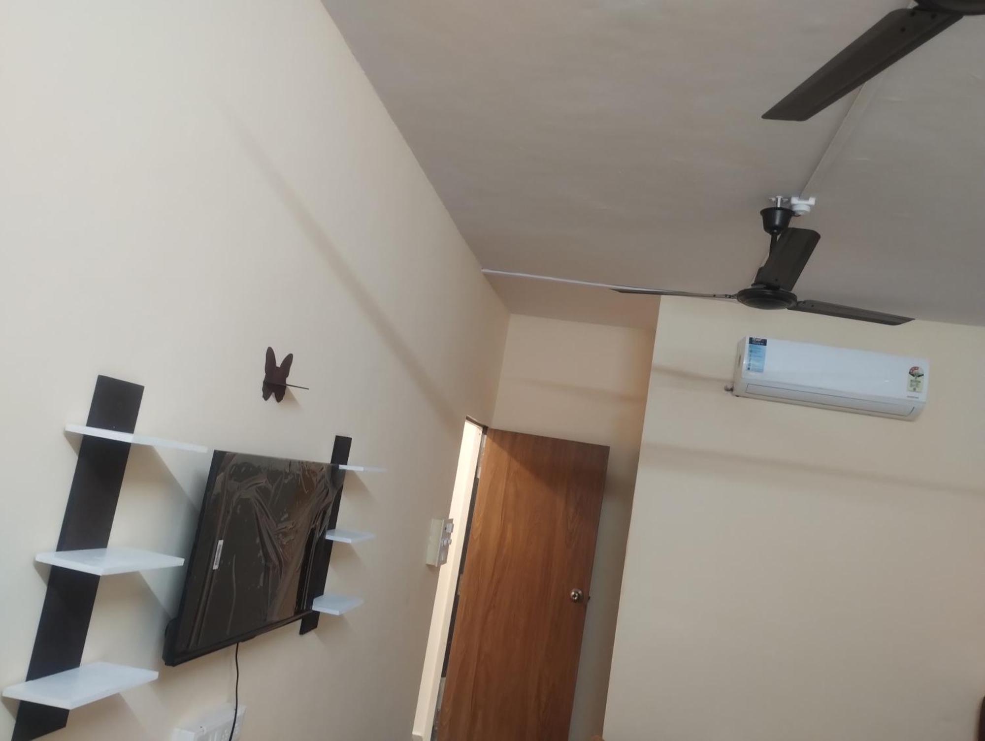 Hotel Metro Althan سورات المظهر الخارجي الصورة